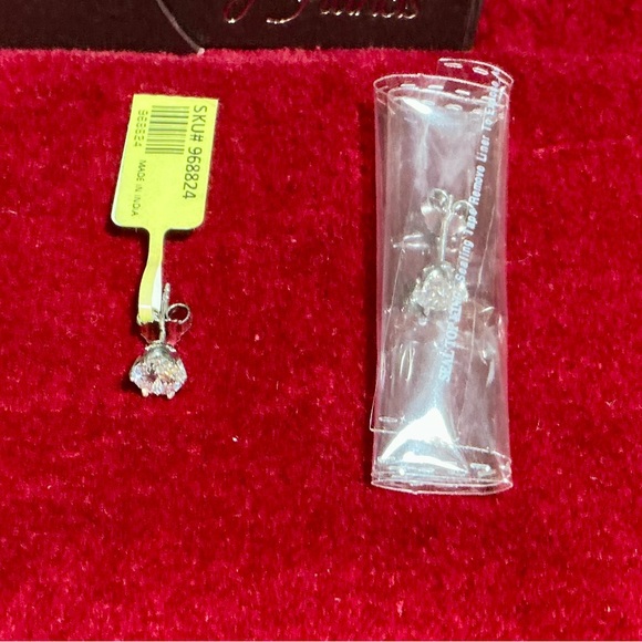 Swarovski Zirconia Stud Earrings Set in Platinum-Overlay Sterling Silver - Picture 4 of 9